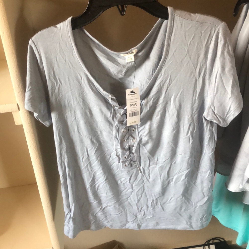 Small tee